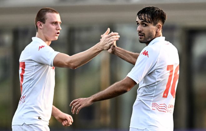 新闻报道应 新闻报道应