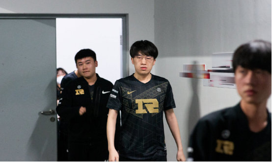 都会被竞对 都会被竞对